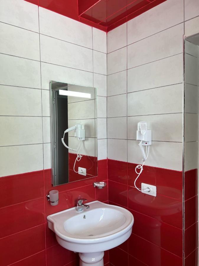 Hotel Nino Дхерми Экстерьер фото